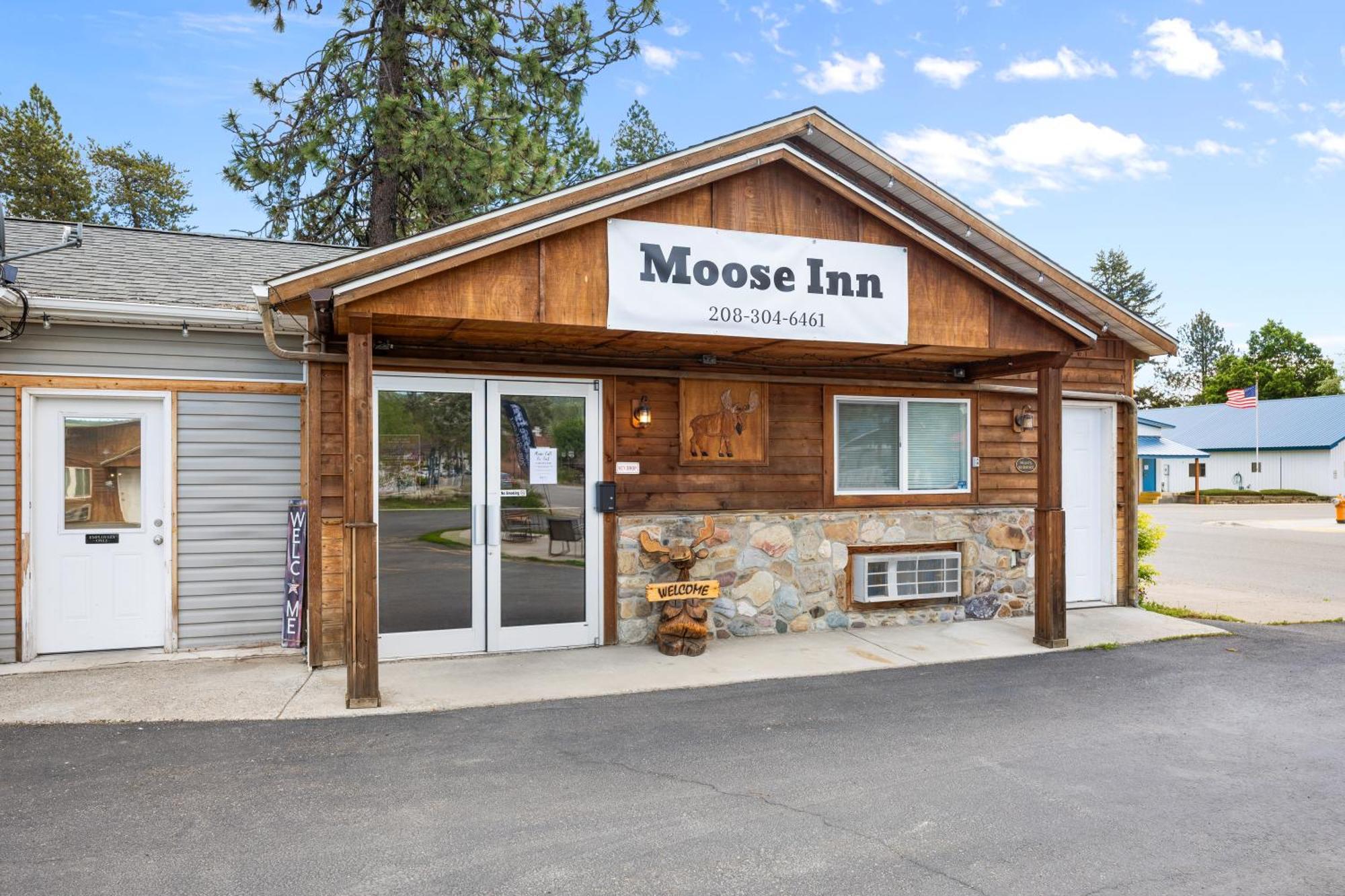 Moose Inn Spirit Lake Exterior photo